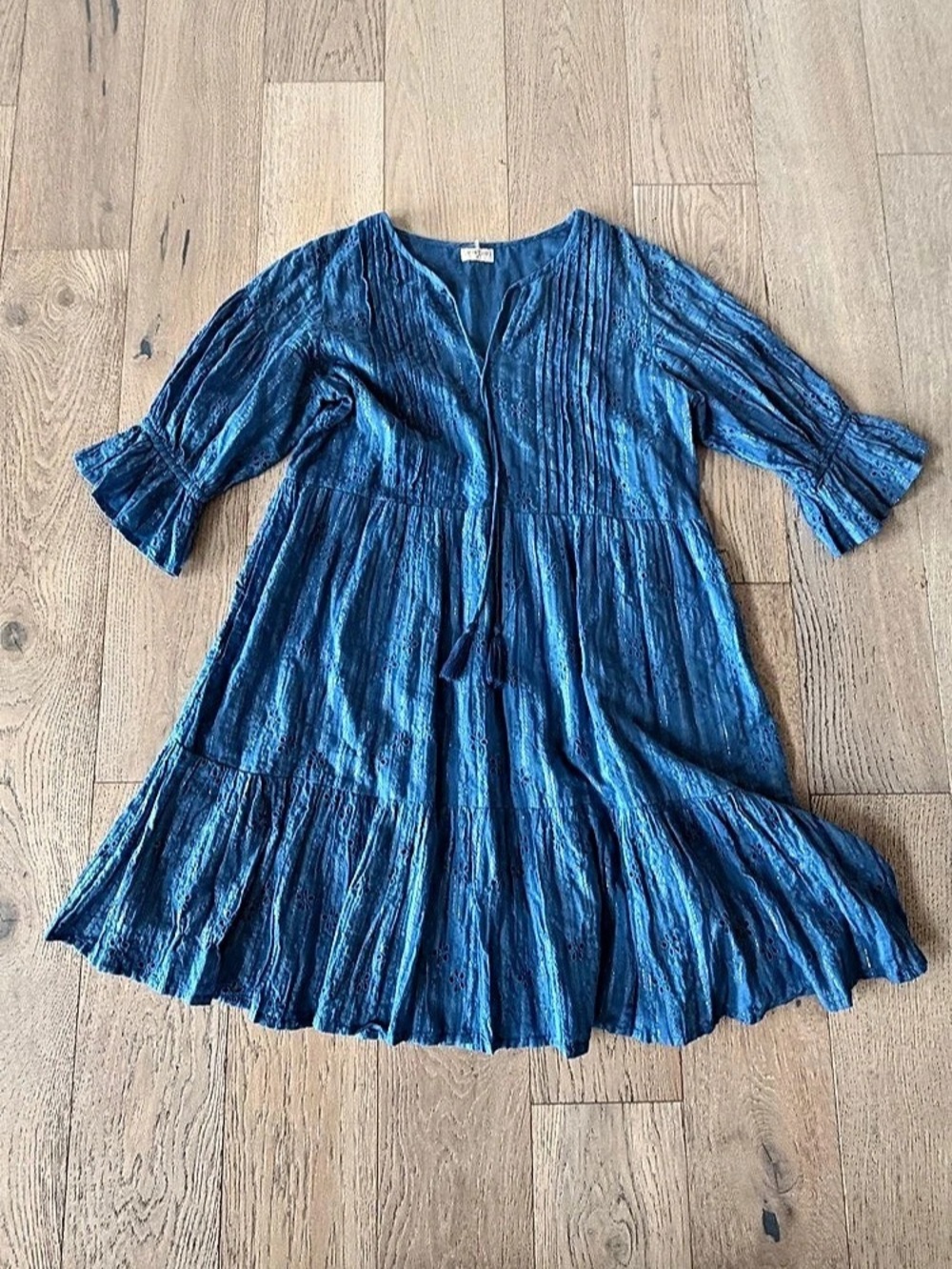 Lula Soul Eyelet Dress Blue gold Small
